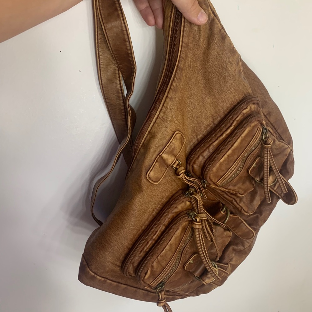 adjustable strap bag - Picture 3 of 4
